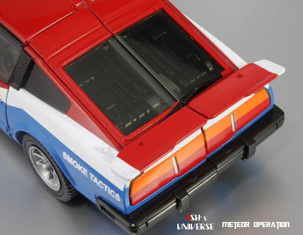 More Transformers New Masterpiece MP 19 Smokescreen Unboxing Up Close And Personal Image  (15 of 41)